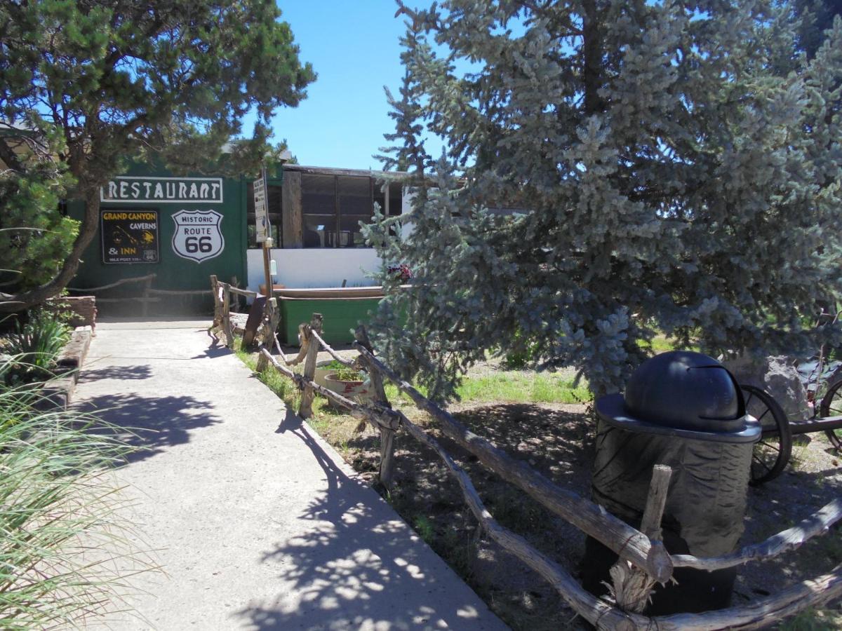 Grand Canyon Caverns Inn Peach Springs Exterior foto