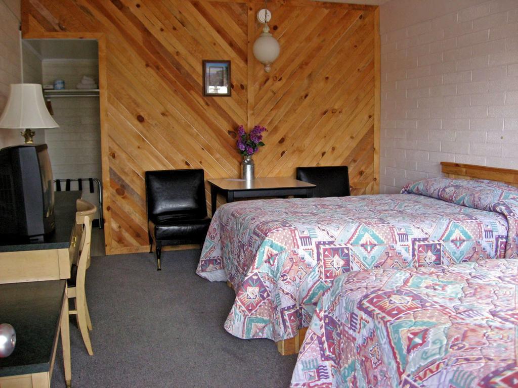 Grand Canyon Caverns Inn Peach Springs Zimmer foto