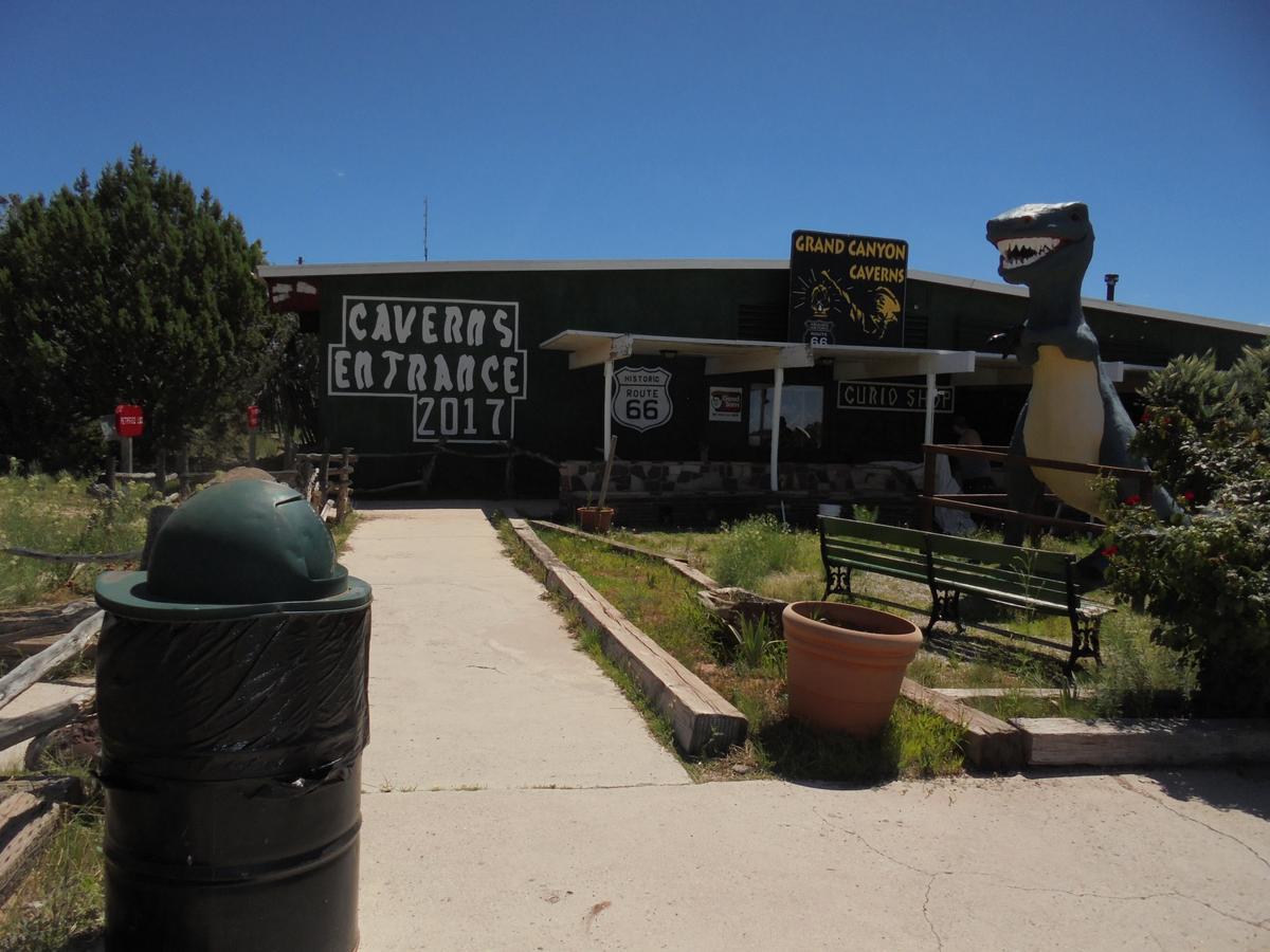 Grand Canyon Caverns Inn Peach Springs Exterior foto